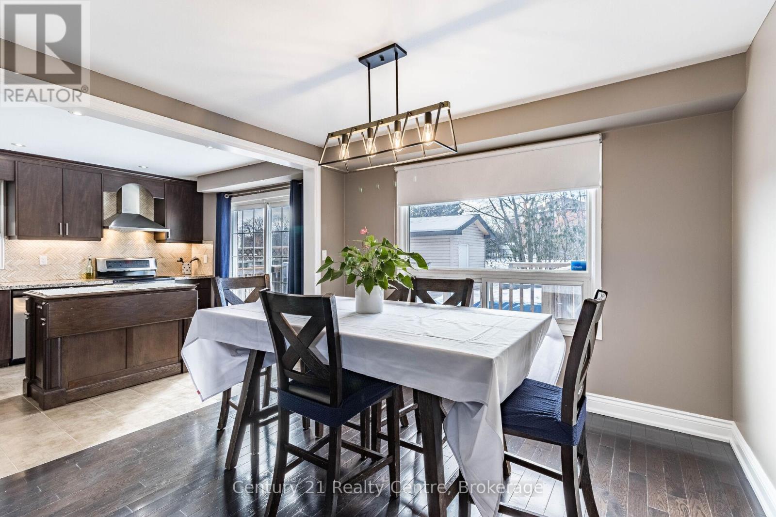 Single Family House for Sale in  NIAGARA PLACE Brampton (Westgate) 