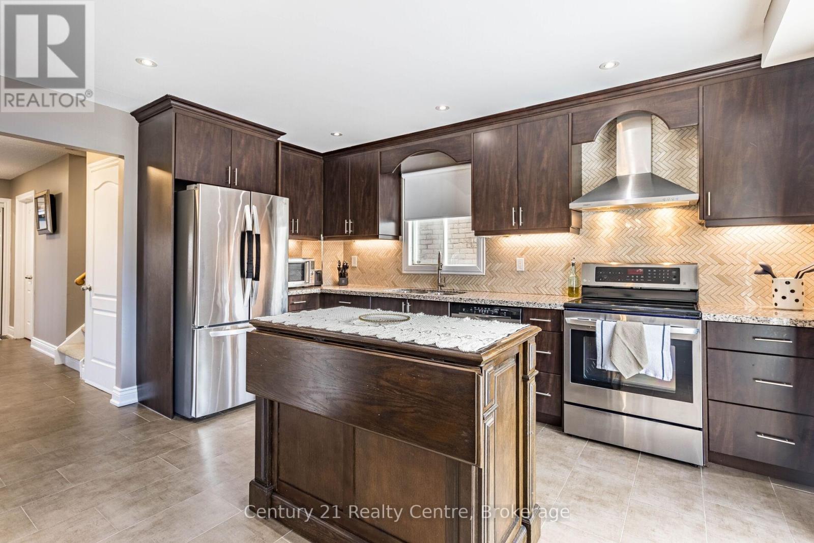 Single Family House for Sale in  NIAGARA PLACE Brampton (Westgate) 