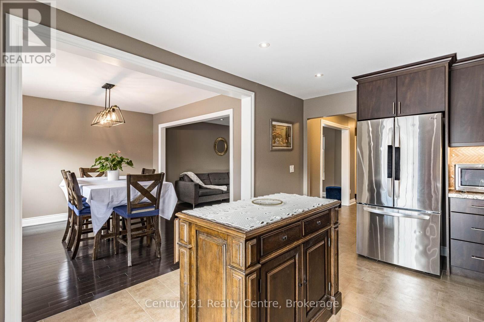 Single Family House for Sale in  NIAGARA PLACE Brampton (Westgate) 