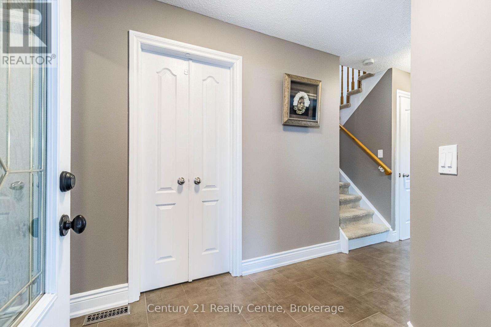 Single Family House for Sale in  NIAGARA PLACE Brampton (Westgate) 