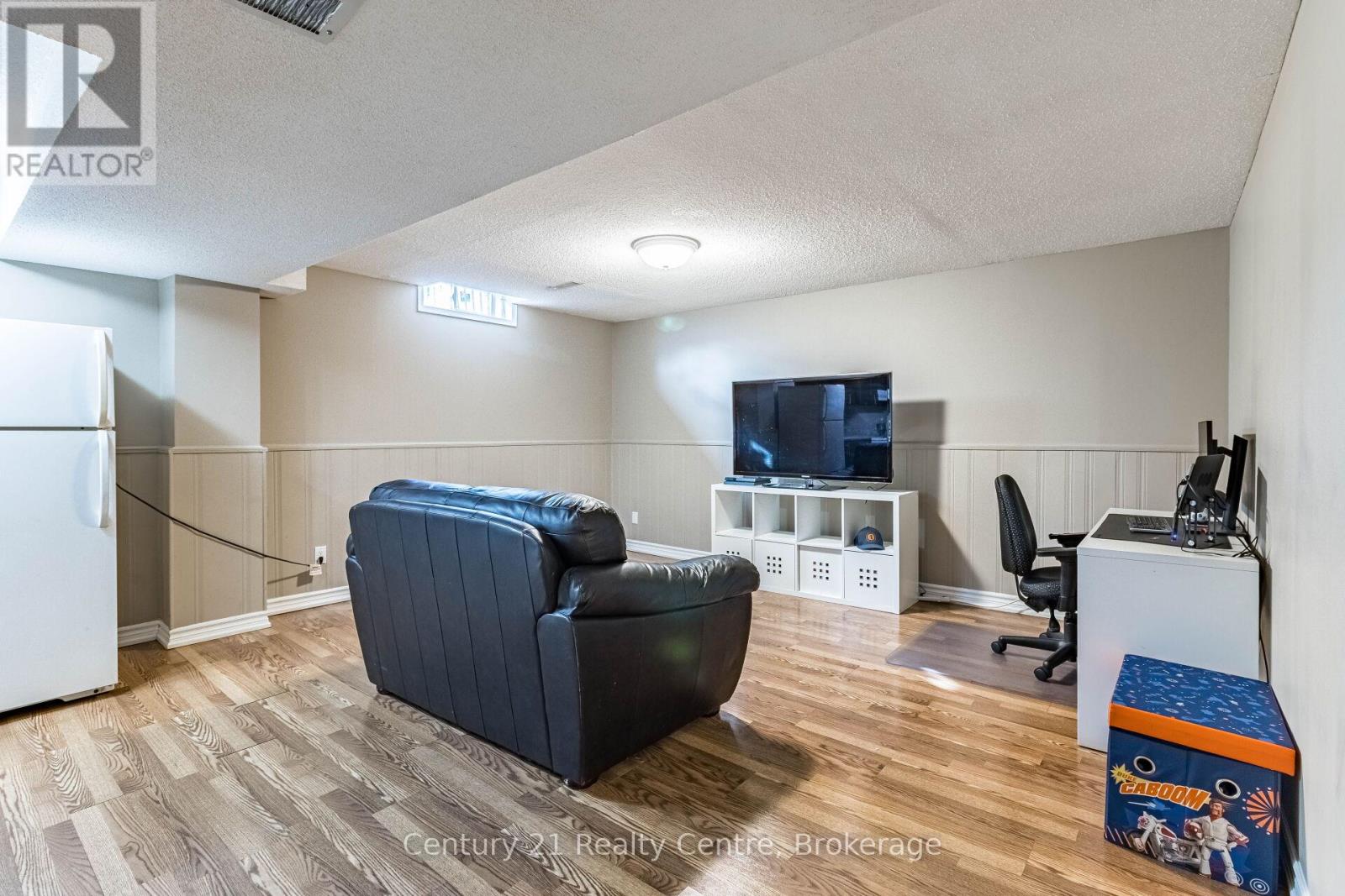 Single Family House for Sale in  NIAGARA PLACE Brampton (Westgate) 