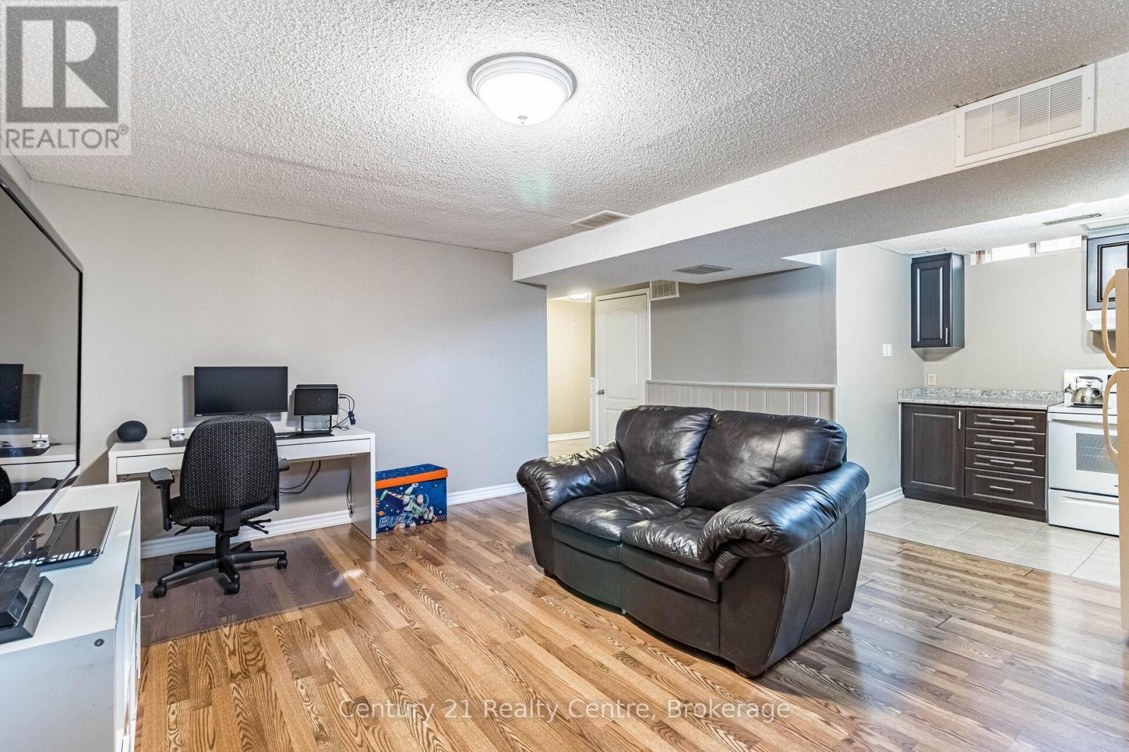 Single Family House for Sale in  NIAGARA PLACE Brampton (Westgate) 