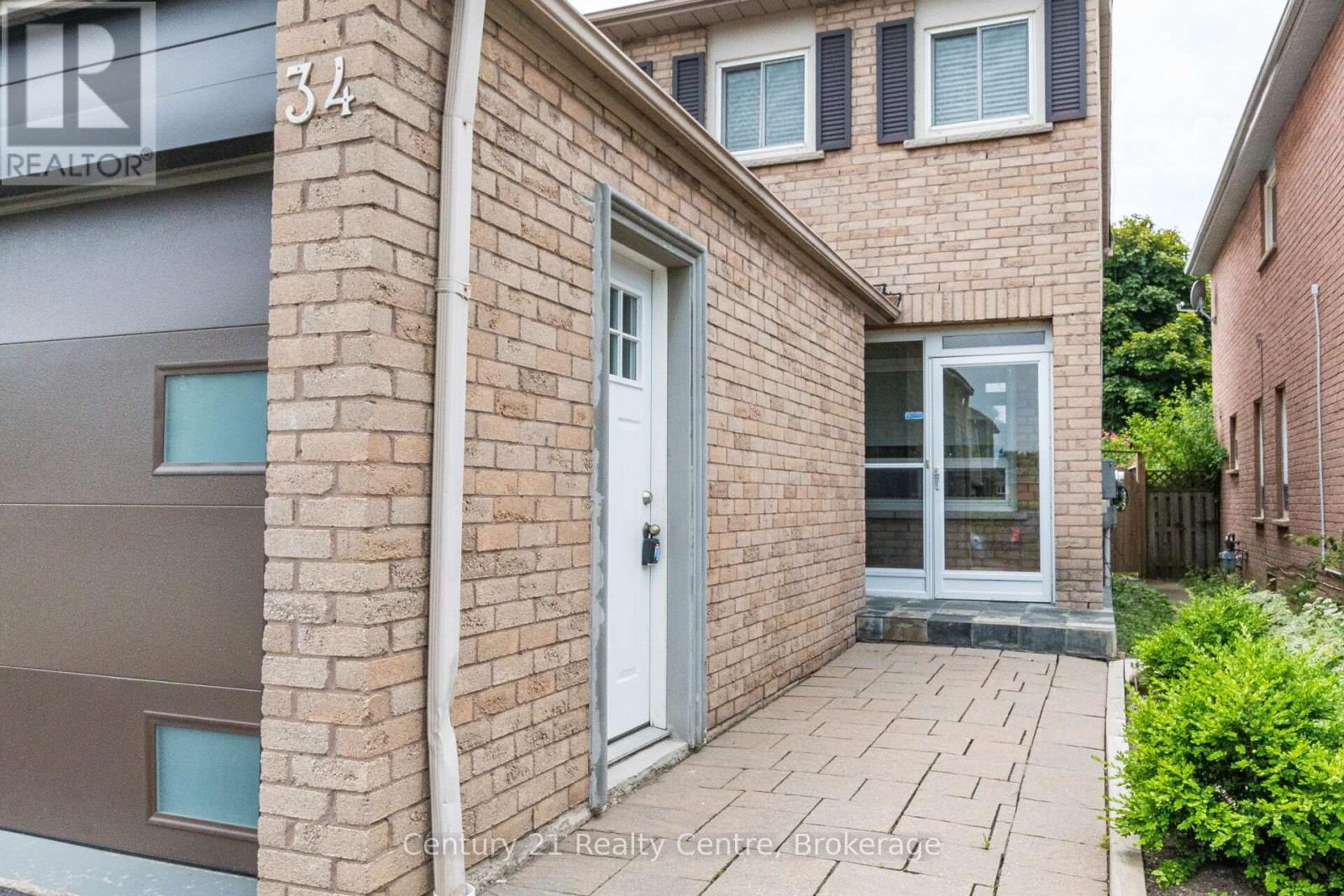 Single Family House for Sale in  NIAGARA PLACE Brampton (Westgate) 