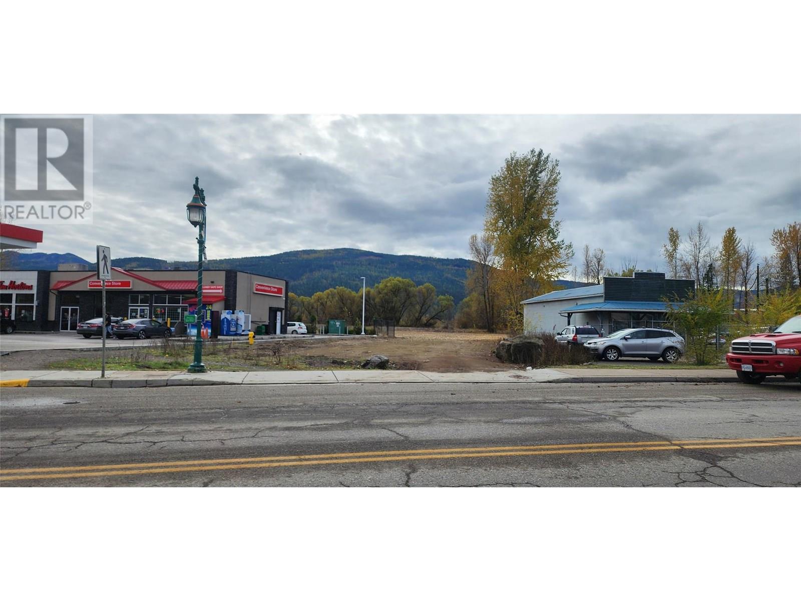 1800 Vernon Street, Lumby