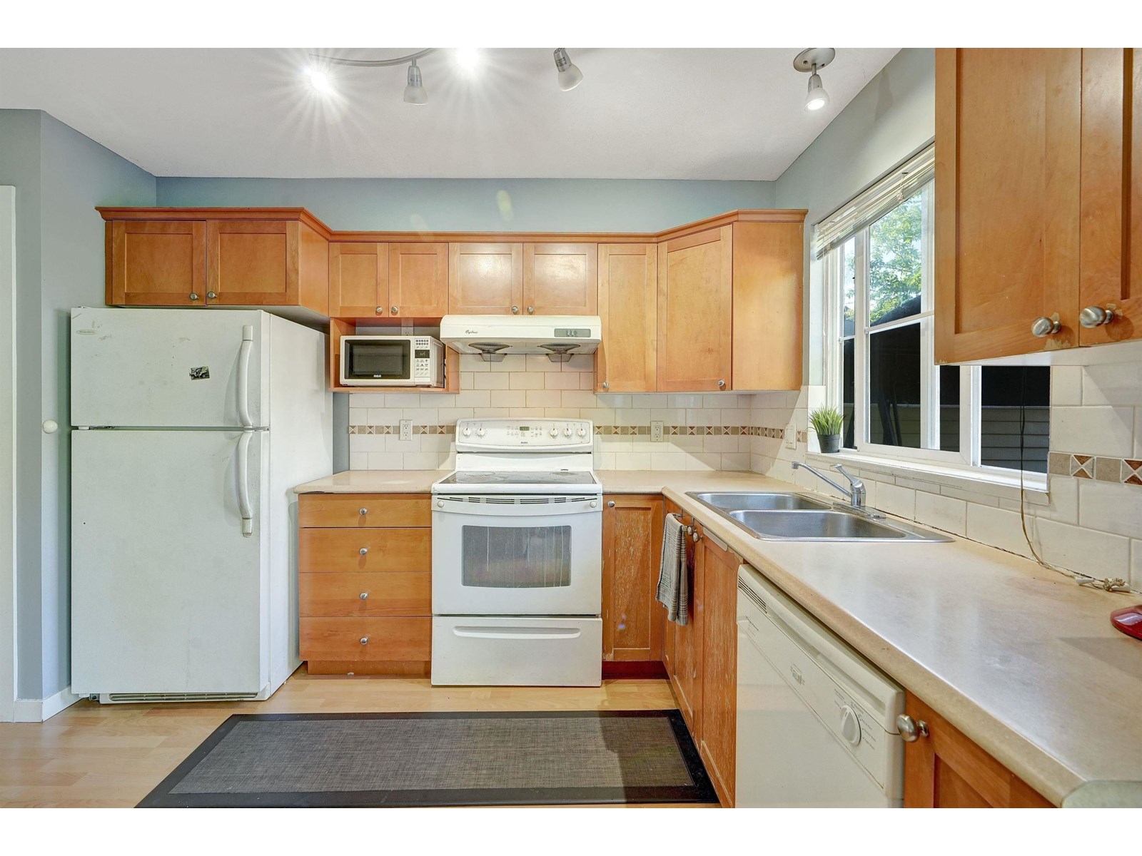 Photo 13 of 15 12738 66 Avenue, Surrey BC