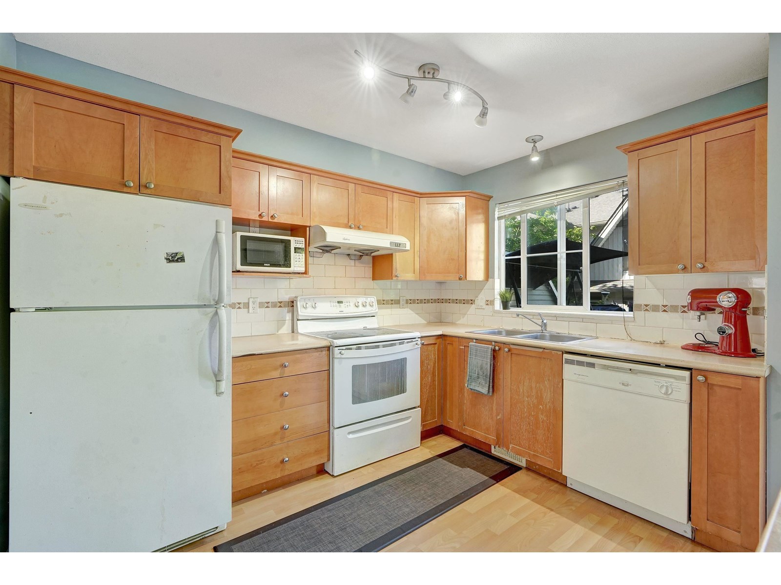 Photo 10 of 15 12738 66 Avenue, Surrey BC