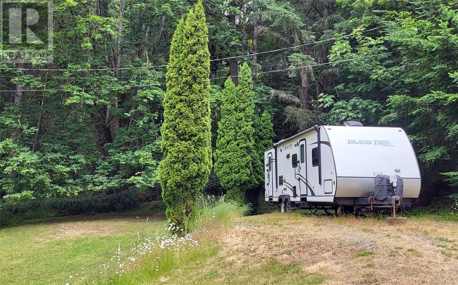  2554 Bukin Drive East, Highlands