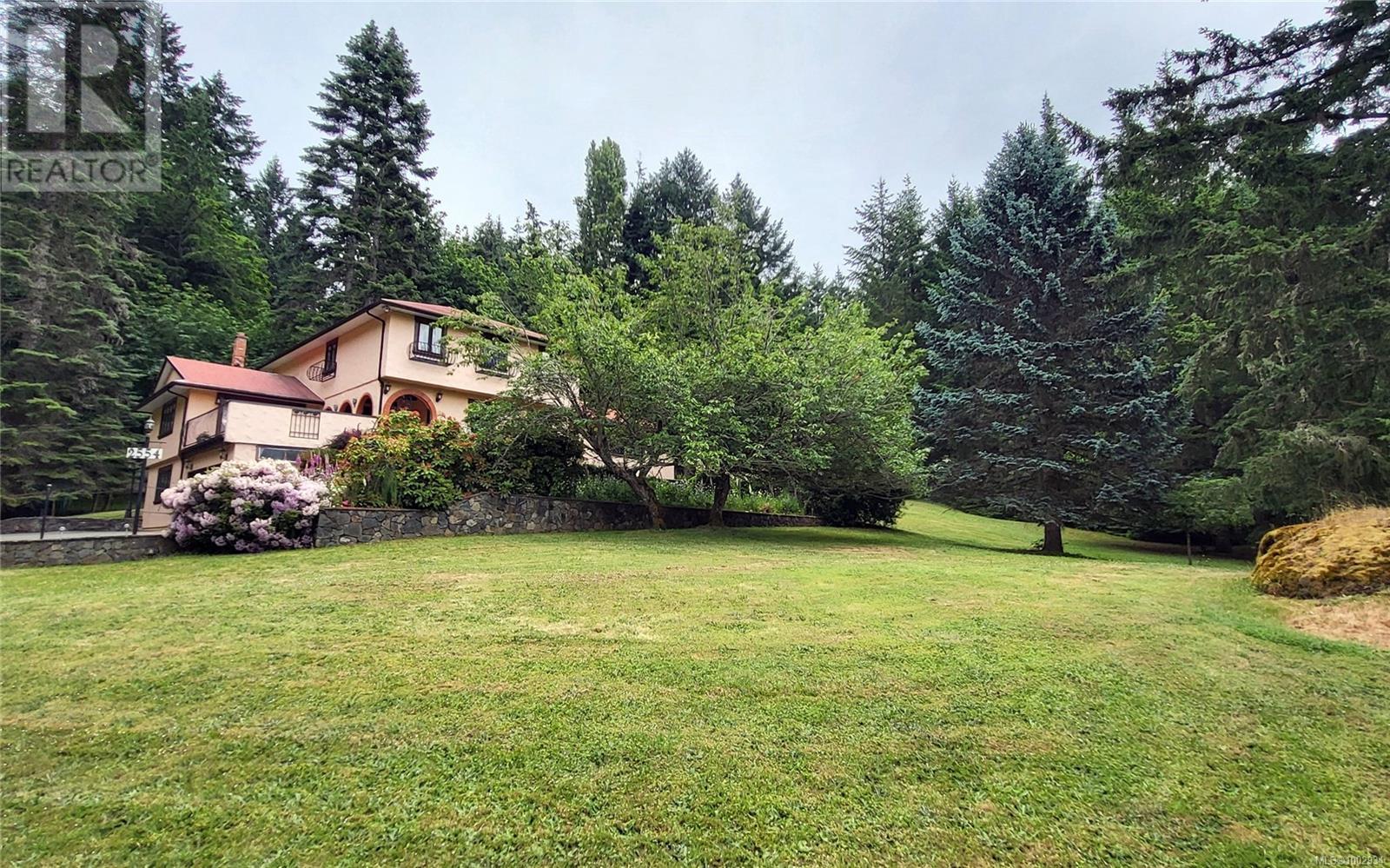  2554 Bukin Drive East, Highlands
