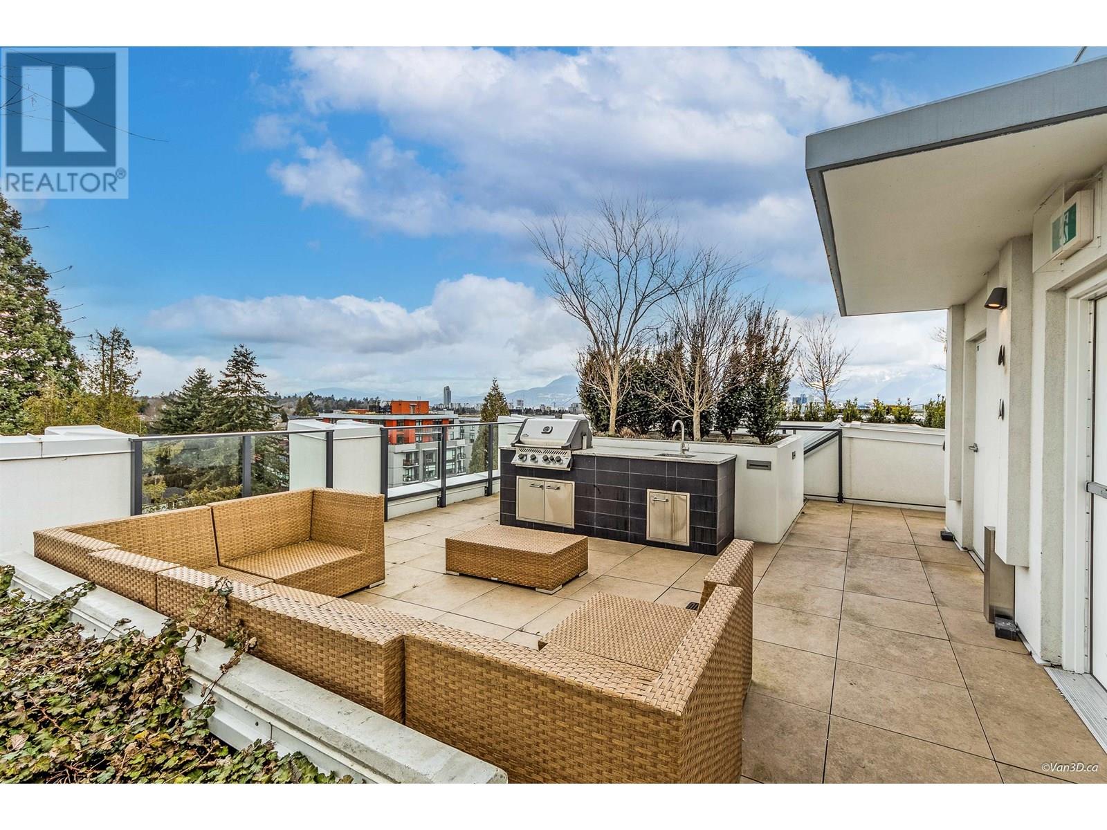 Photo 17 of 102 4240 Cambie Street, Vancouver BC