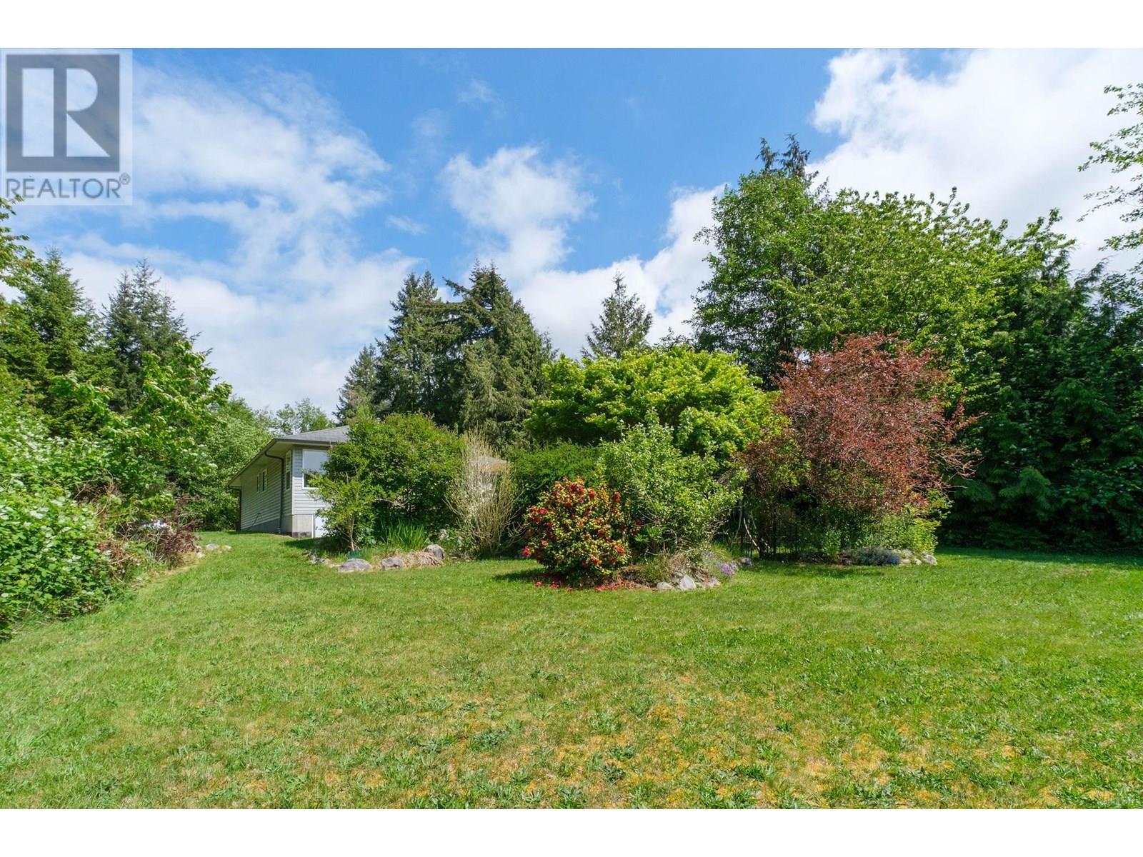 2557 MILES ROAD, Roberts Creek