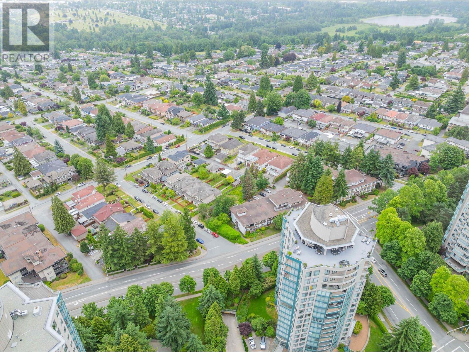 Photo 18 of 5864 Pioneer Avenue, Burnaby BC