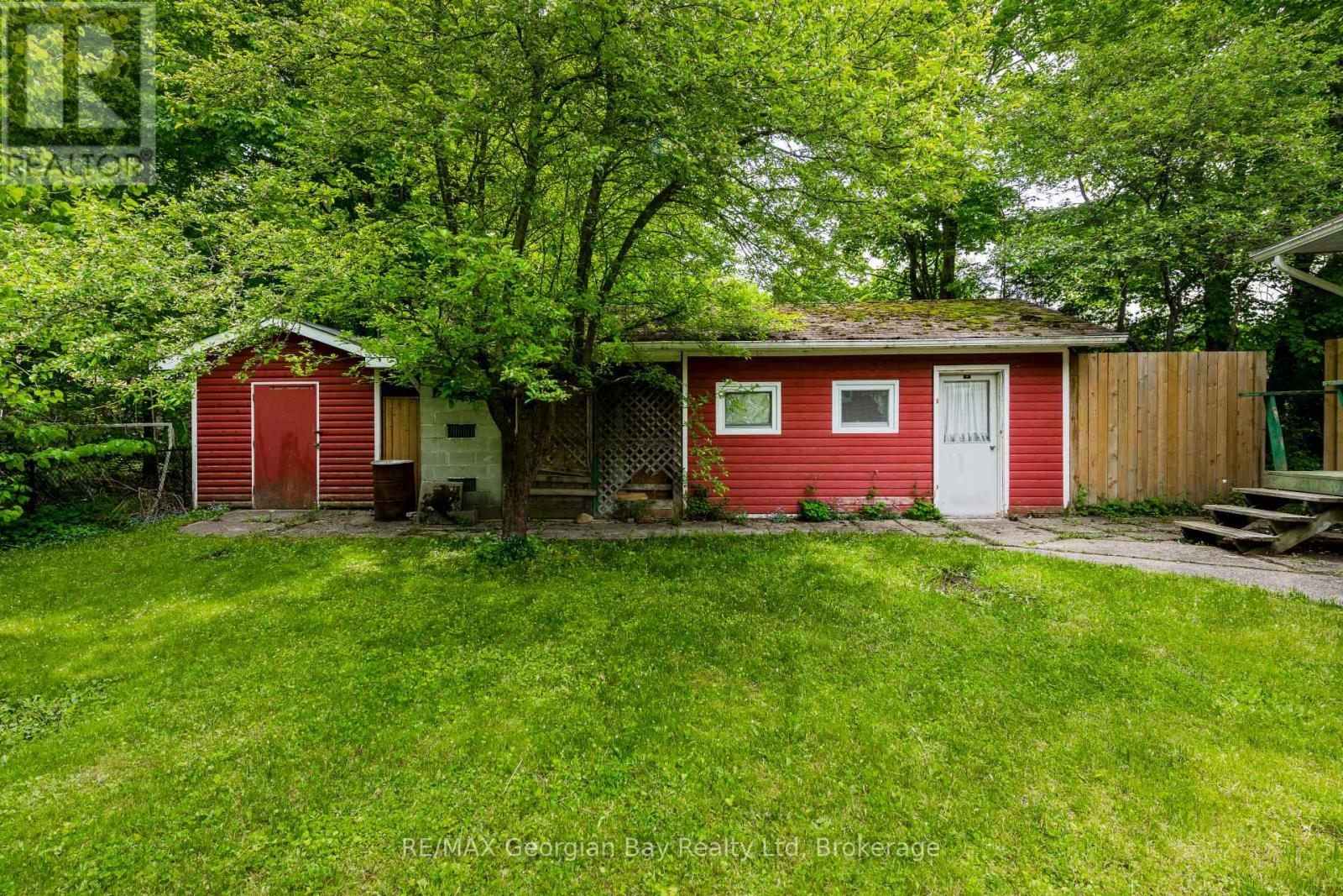 Photo 25 of 23 Duquette Court, Tiny ON