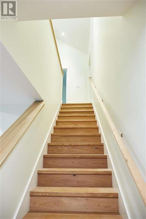 1009 Basin Lane, Revelstoke
