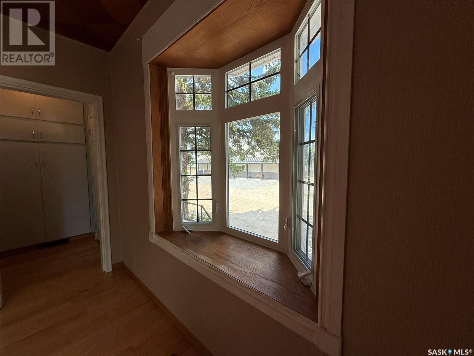 Photo 16 of 505 2nd Avenue, Odessa SK