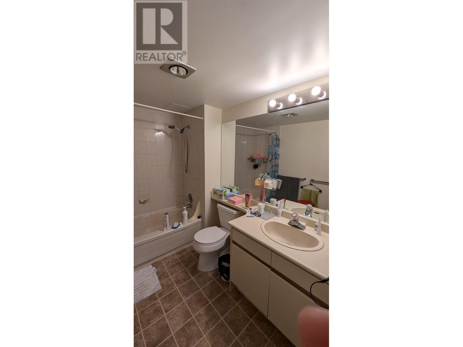 Photo 18 of 103 5700 Arcadia Road, Richmond BC