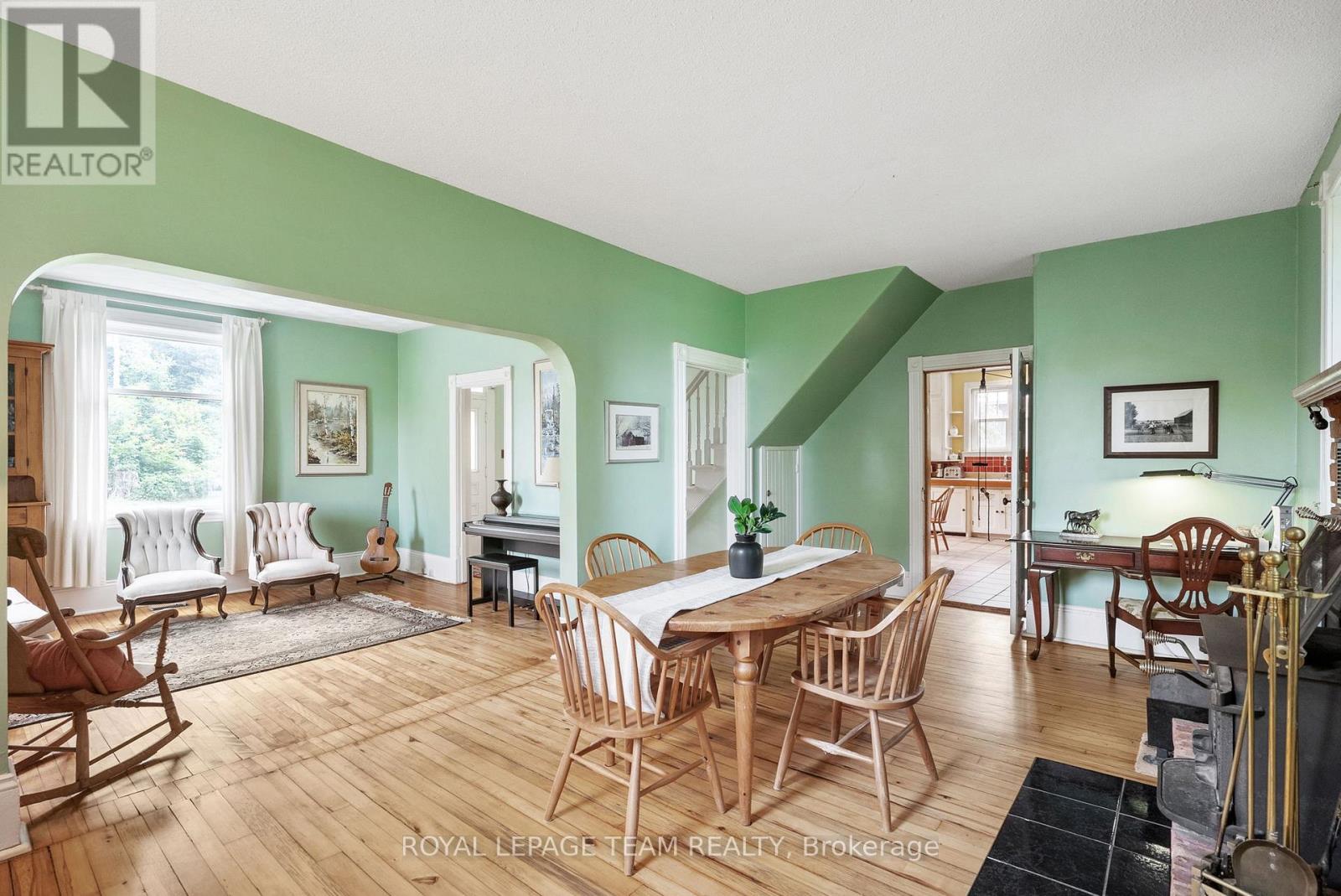 Photo 23 of 2553 Galetta Side Road, Ottawa ON
