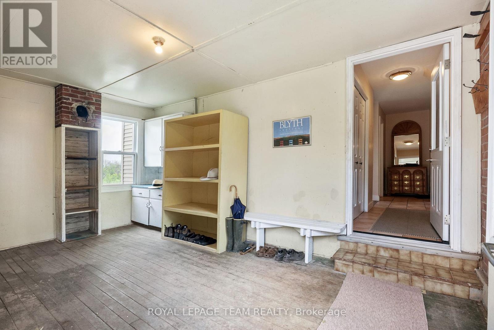 Photo 26 of 2553 Galetta Side Road, Ottawa ON