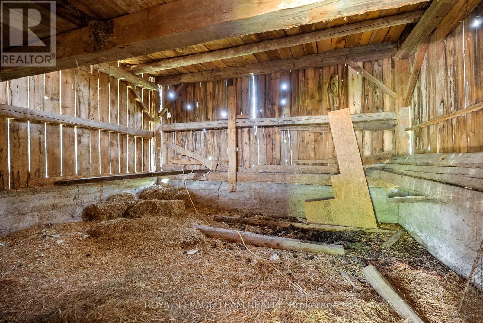 Photo 28 of 2553 Galetta Side Road, Ottawa ON