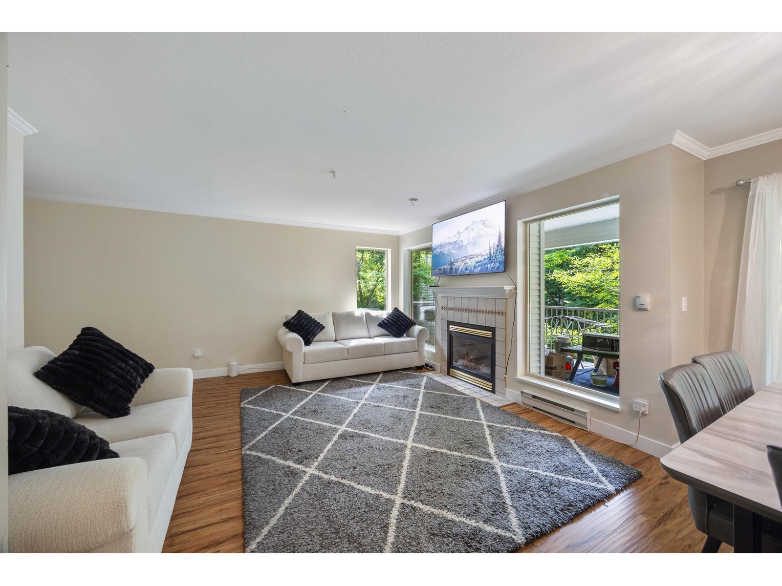 Photo 4 of 211 33478 Roberts Avenue, Abbotsford BC