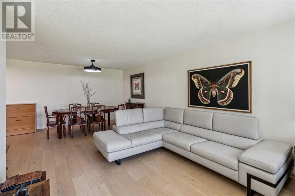 Single Family House for Sale in   Rideau Place SW Rideau Park Calgary 