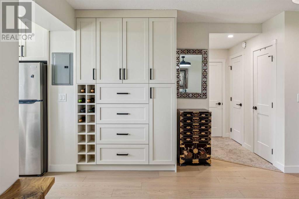Single Family House for Sale in   Rideau Place SW Rideau Park Calgary 