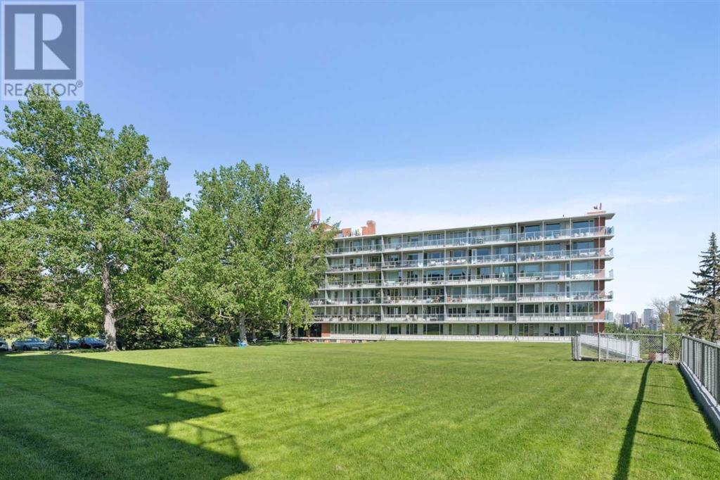 Single Family House for Sale in   Rideau Place SW Rideau Park Calgary 