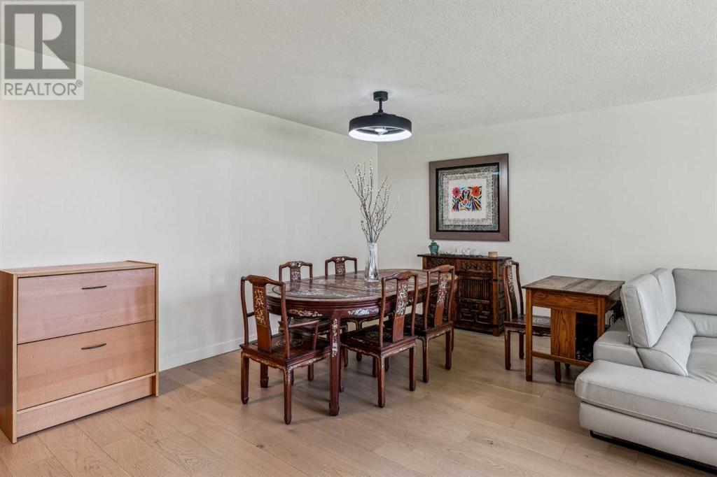 Single Family House for Sale in   Rideau Place SW Rideau Park Calgary 