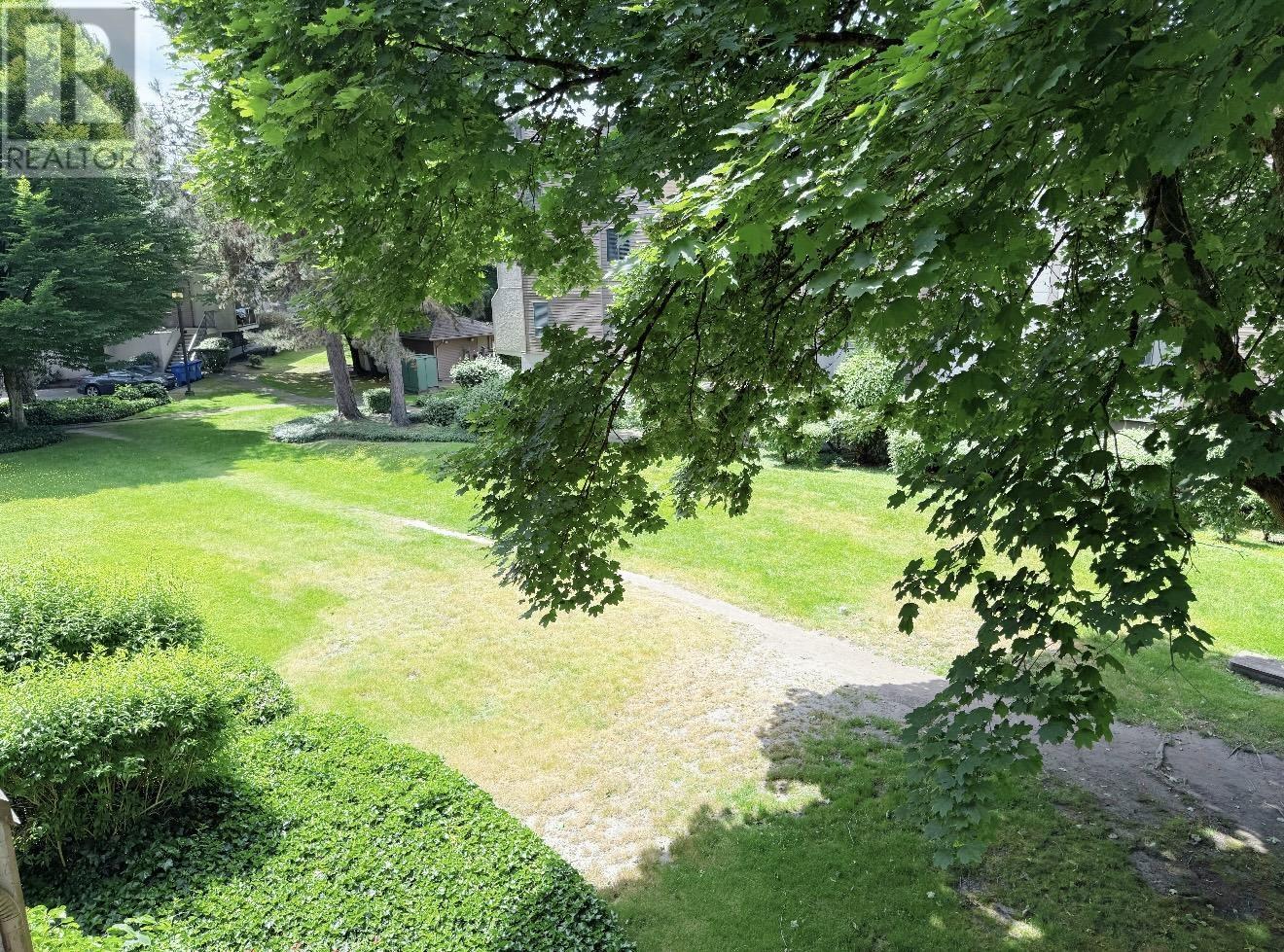 Photo 9 of 209 5411 Arcadia Road, Richmond BC