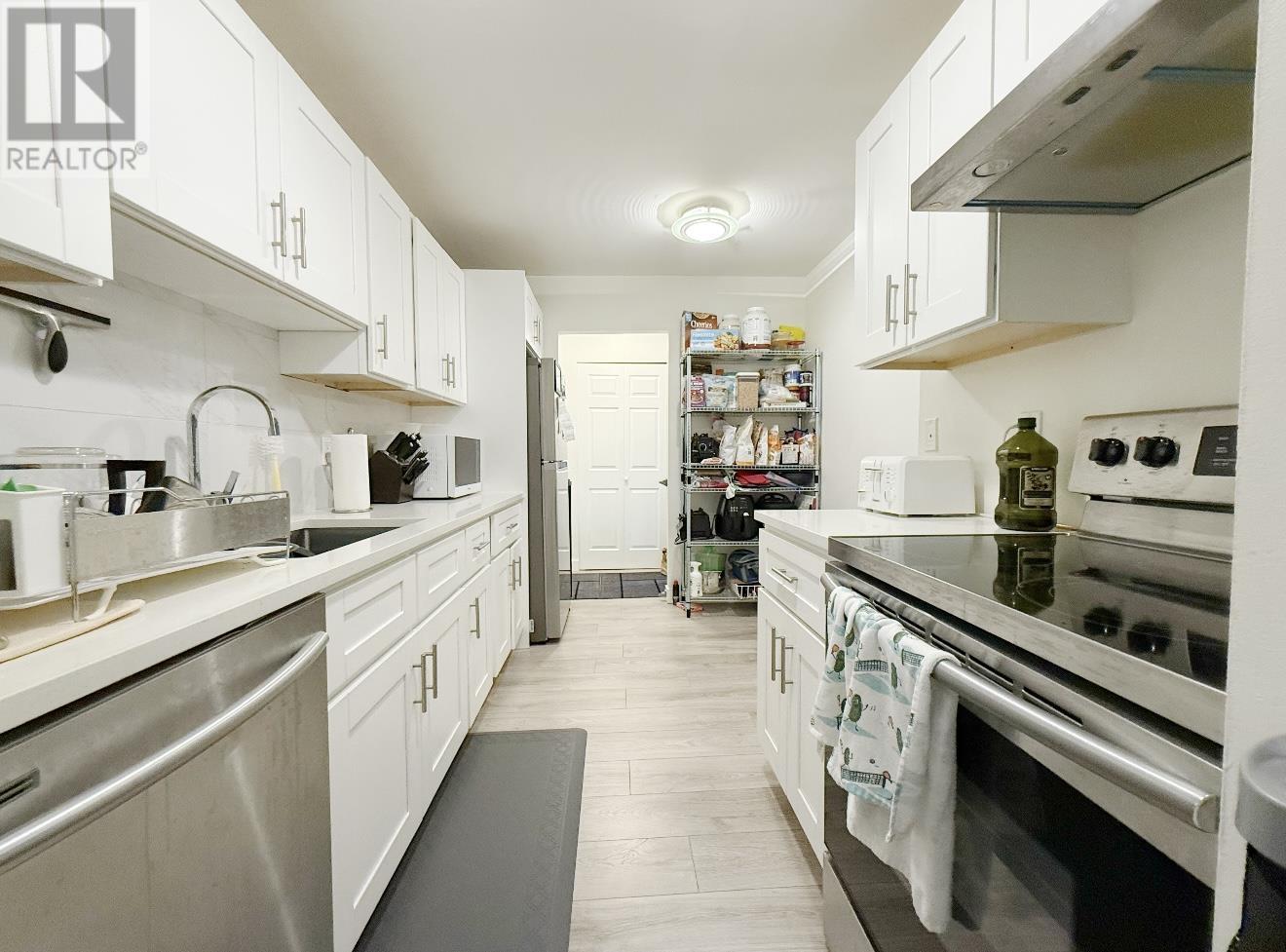 Photo 3 of 209 5411 Arcadia Road, Richmond BC