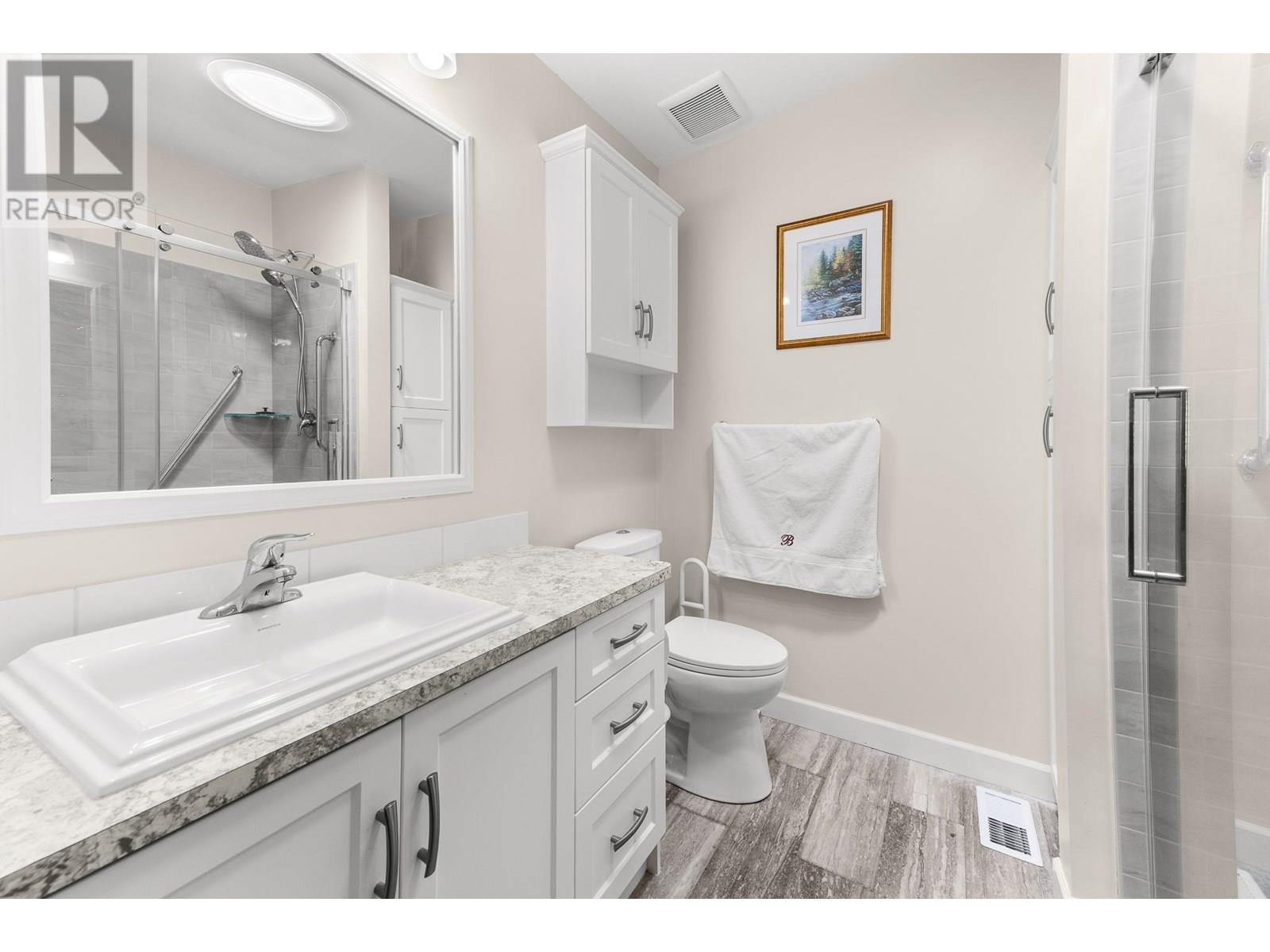 1118 Middle Bench Road Unit# 1, Keremeos