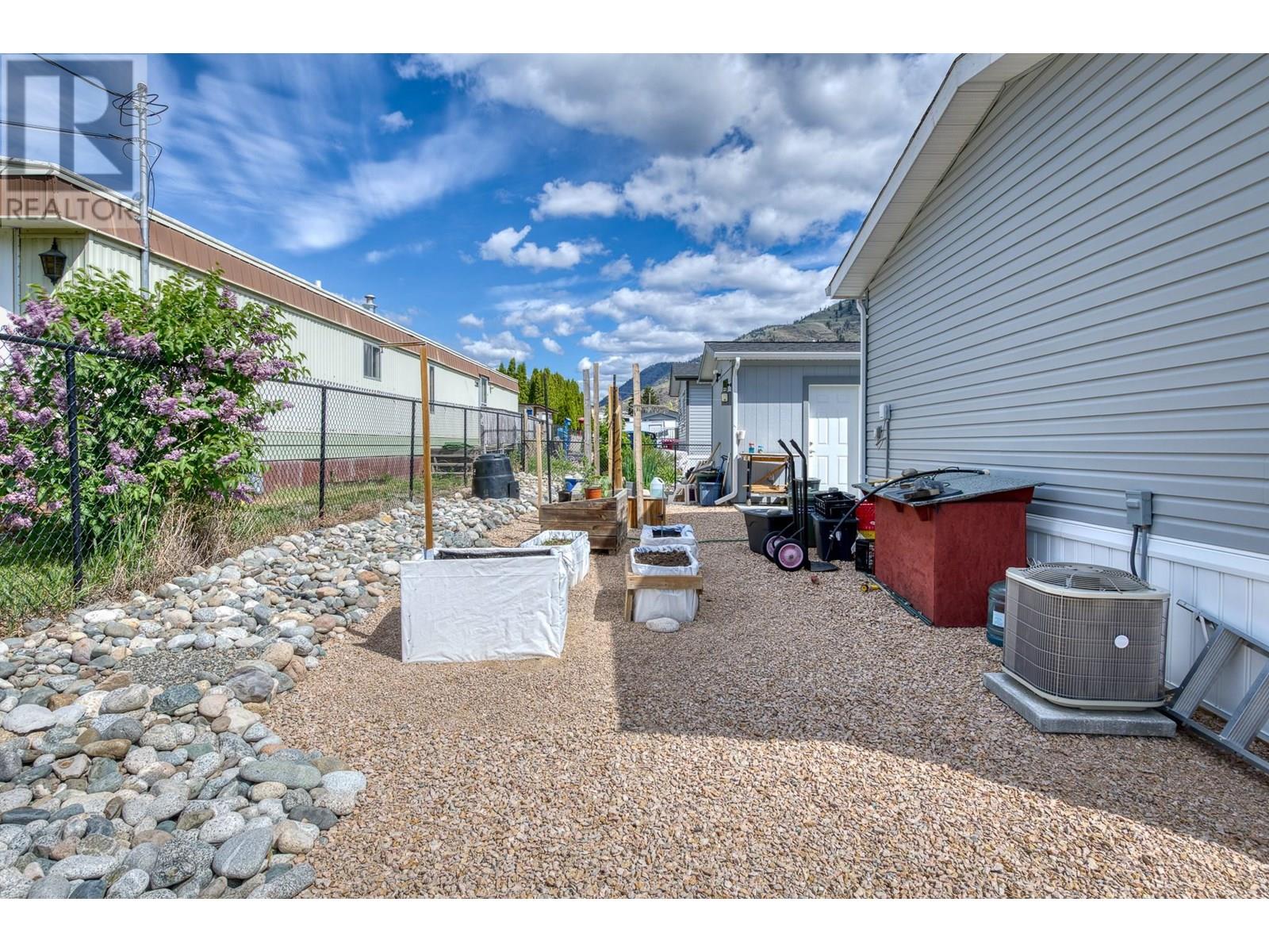 1118 Middle Bench Road Unit# 1, Keremeos