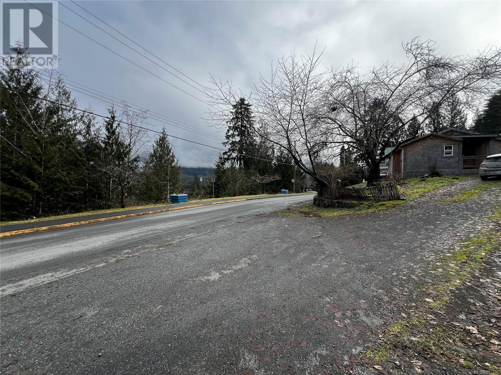 854 Maquinna Dr S, Tahsis