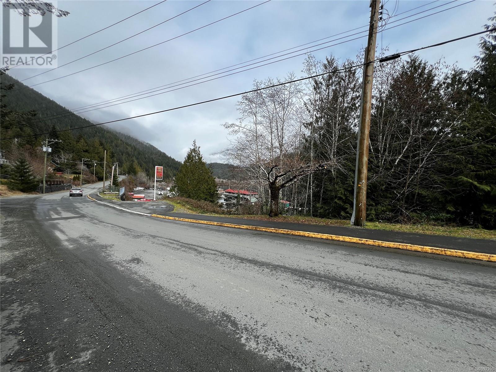 854 Maquinna Dr S, Tahsis