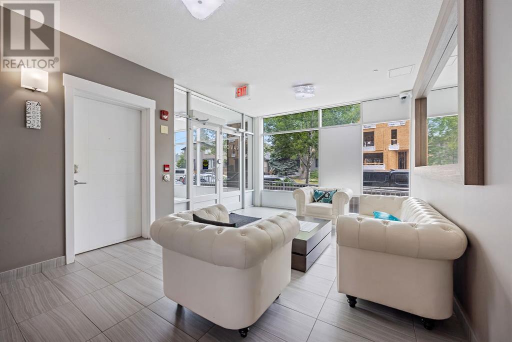 Single Family House for Sale in    Street NW West Hillhurst Calgary 