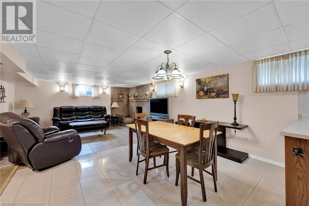 Photo 22 of 24 Pheasant Place, Hamilton ON