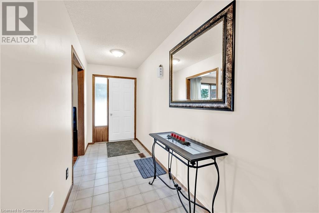 Photo 36 of 24 Pheasant Place, Hamilton ON