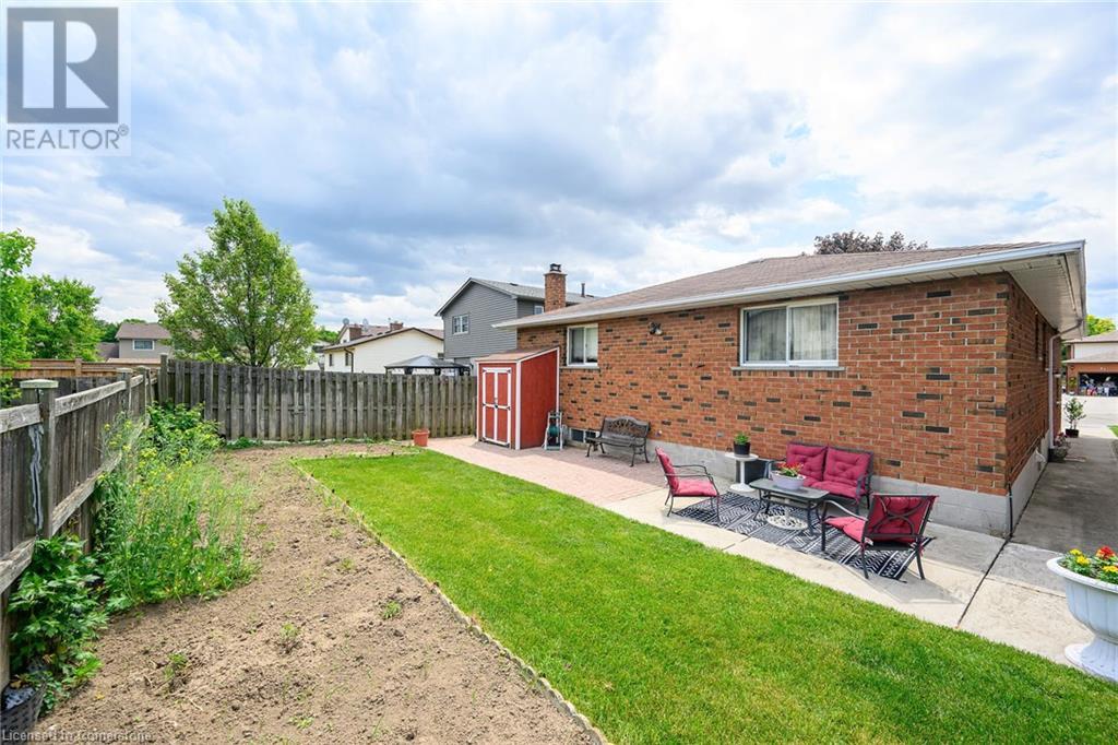 Photo 37 of 24 Pheasant Place, Hamilton ON