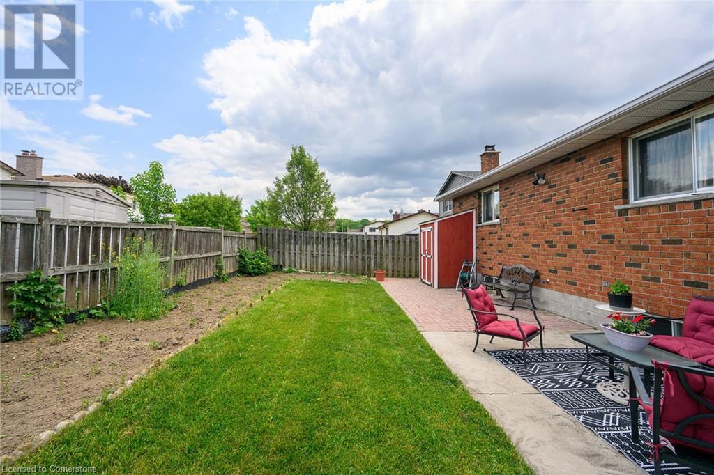 Photo 40 of 24 Pheasant Place, Hamilton ON