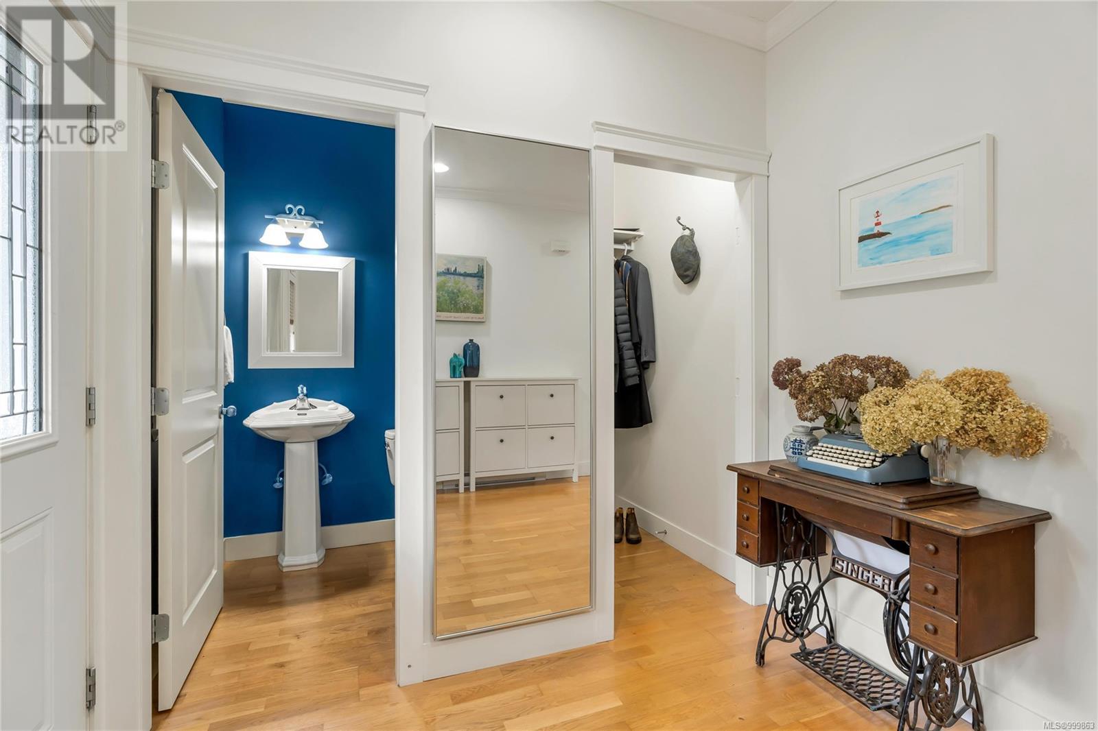 2111 Longspur Dr, Langford real estate listing 999863