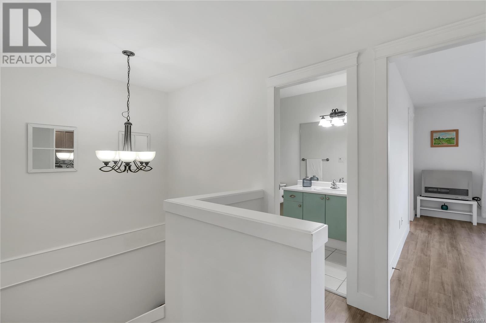 2111 Longspur Dr, Langford real estate listing 999863