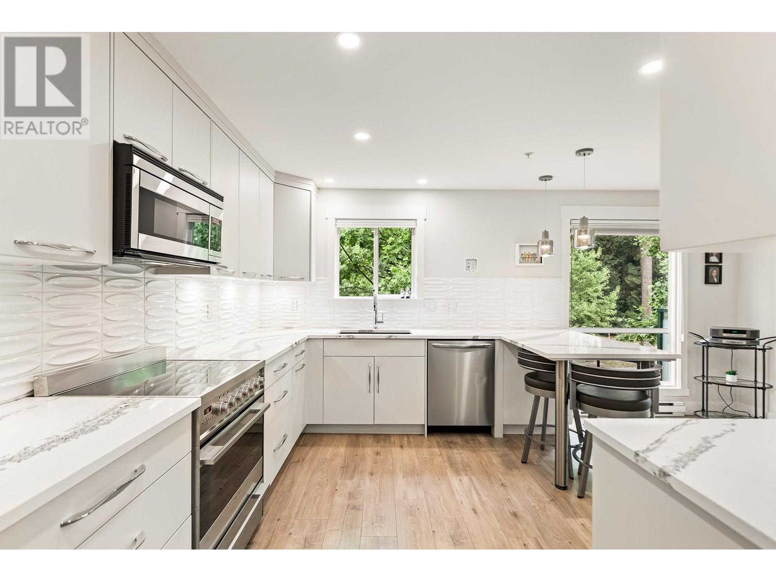 210 19142 122 AVENUE, Pitt Meadows real estate listing R3016356