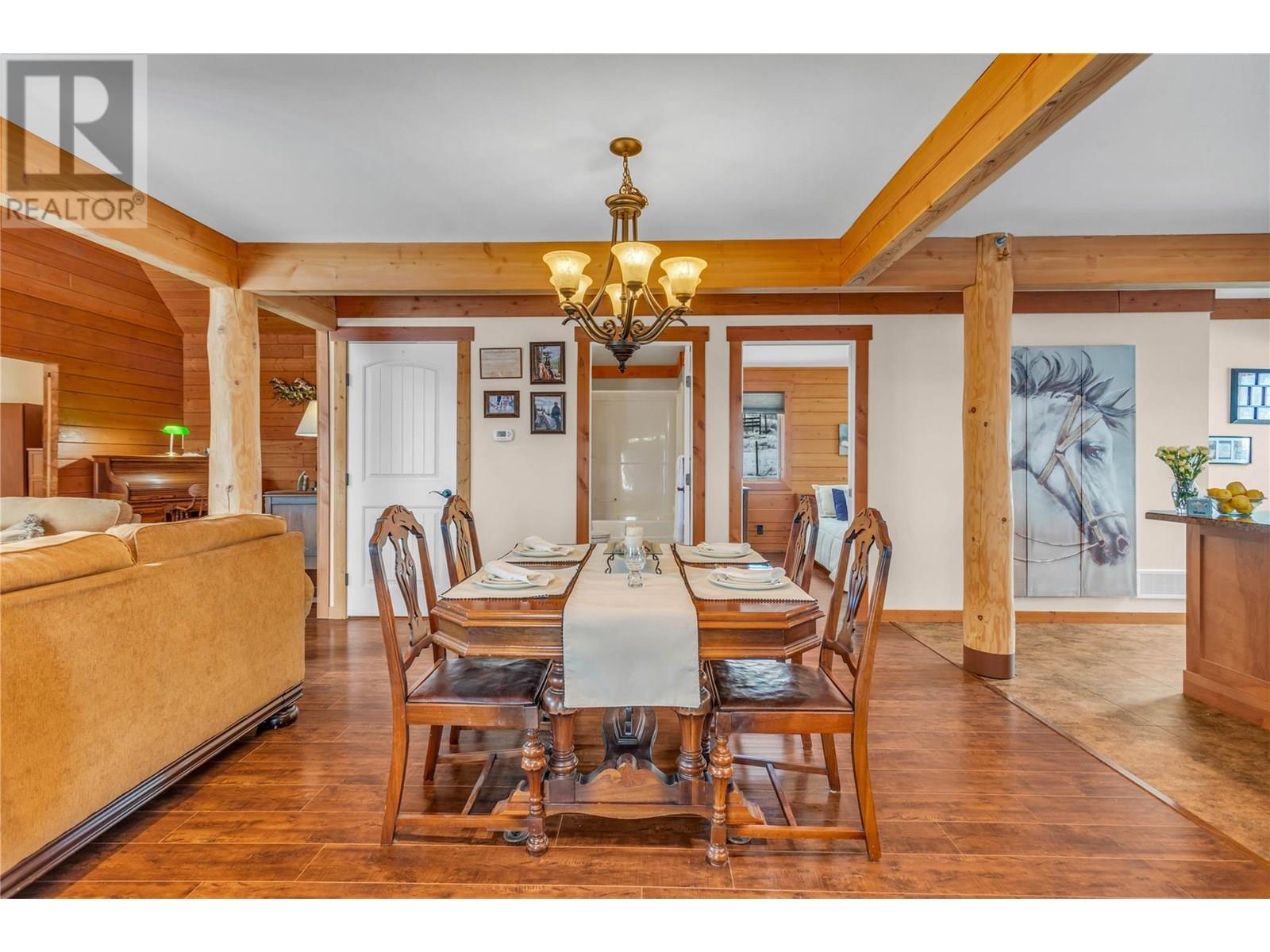 9371 6 Highway, Coldstream