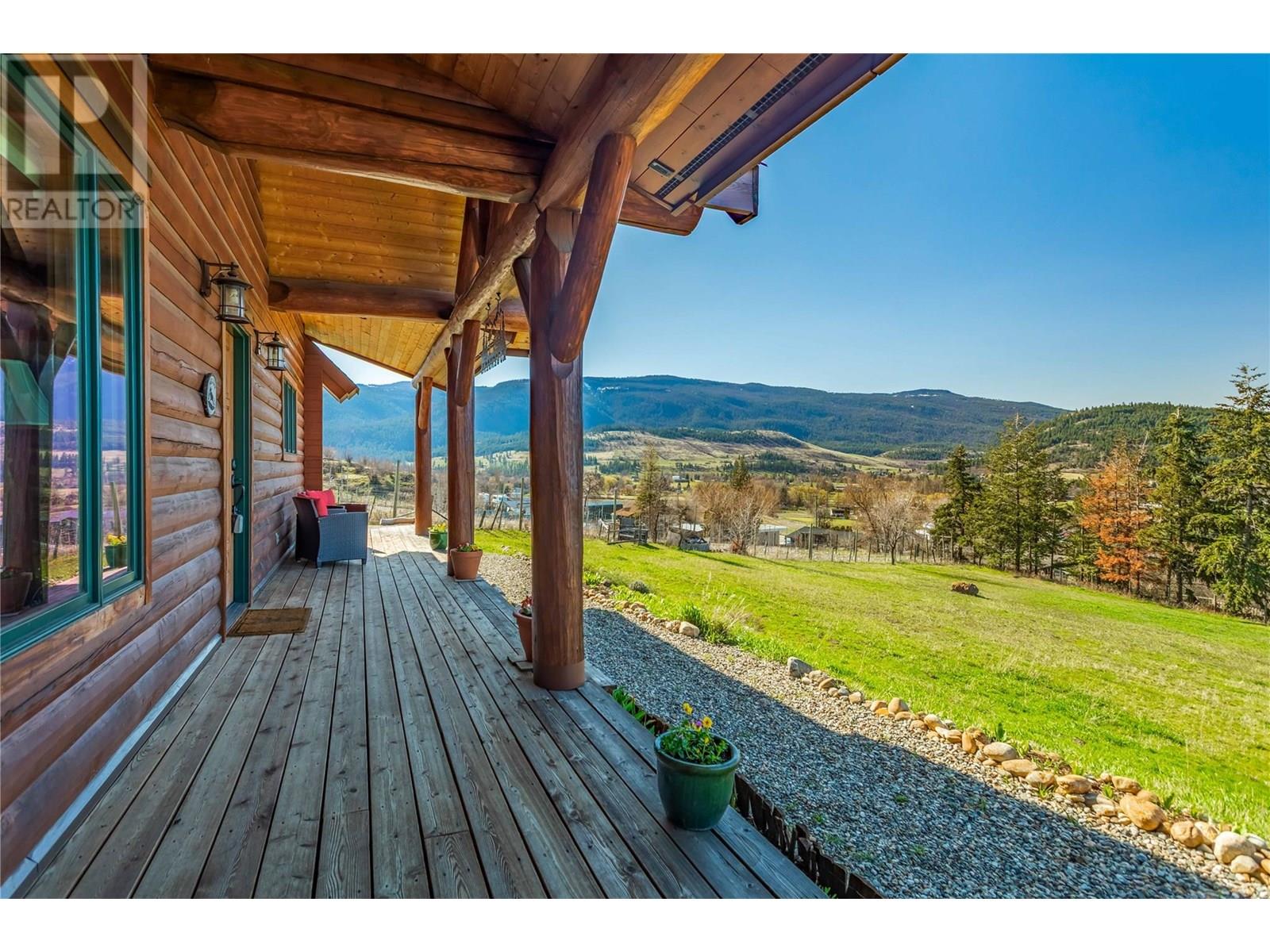 9371 6 Highway, Coldstream
