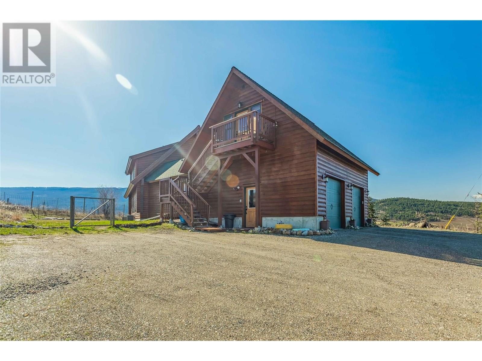 9371 6 Highway, Coldstream