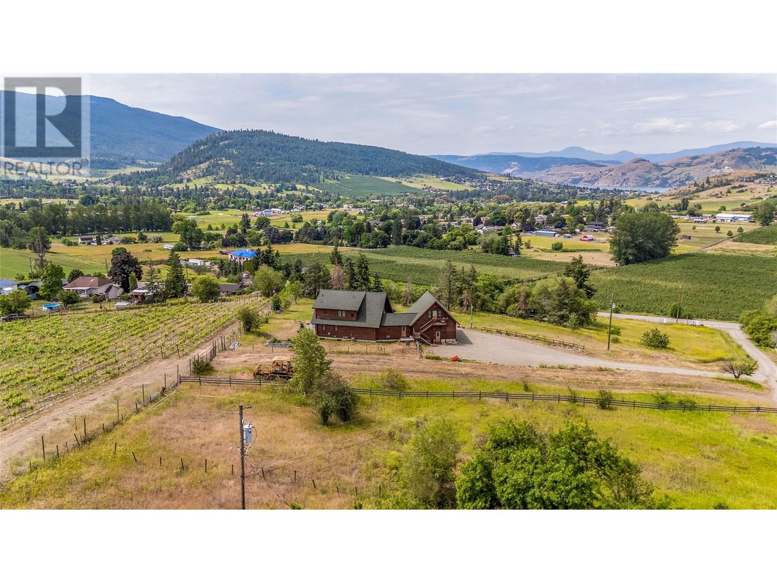 9371 6 Highway, Coldstream