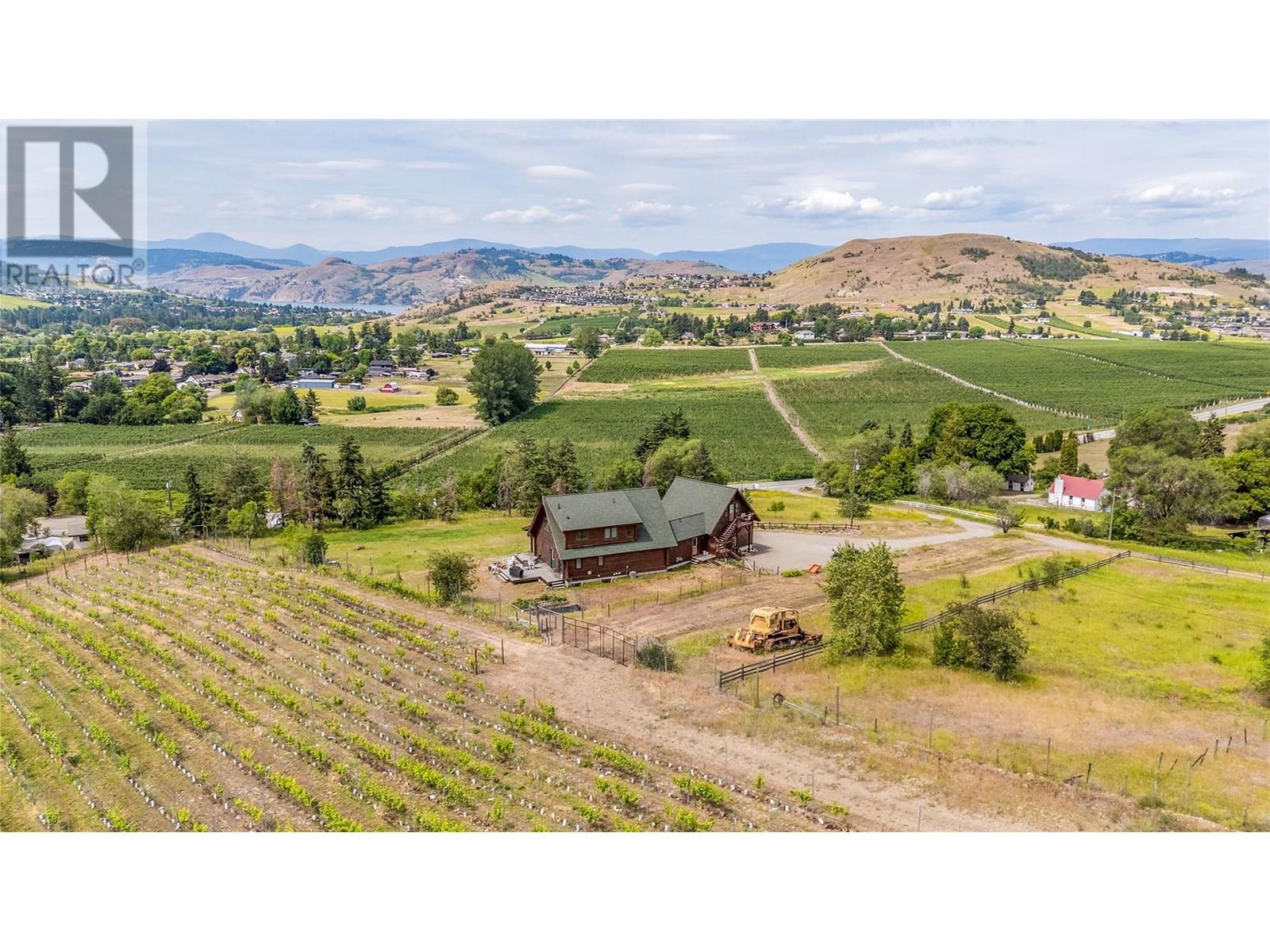 9371 6 Highway, Coldstream
