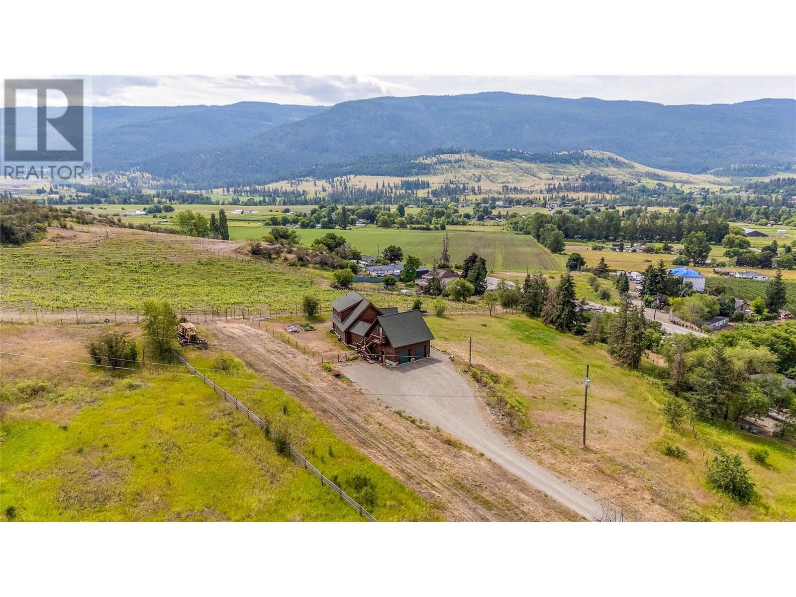 9371 6 Highway, Coldstream