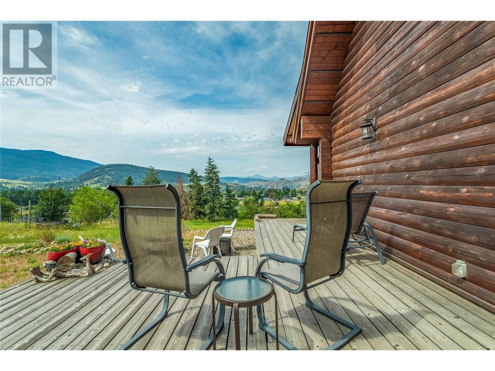 9371 6 Highway, Coldstream