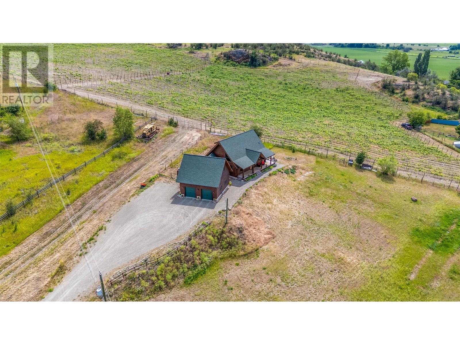 9371 6 Highway, Coldstream