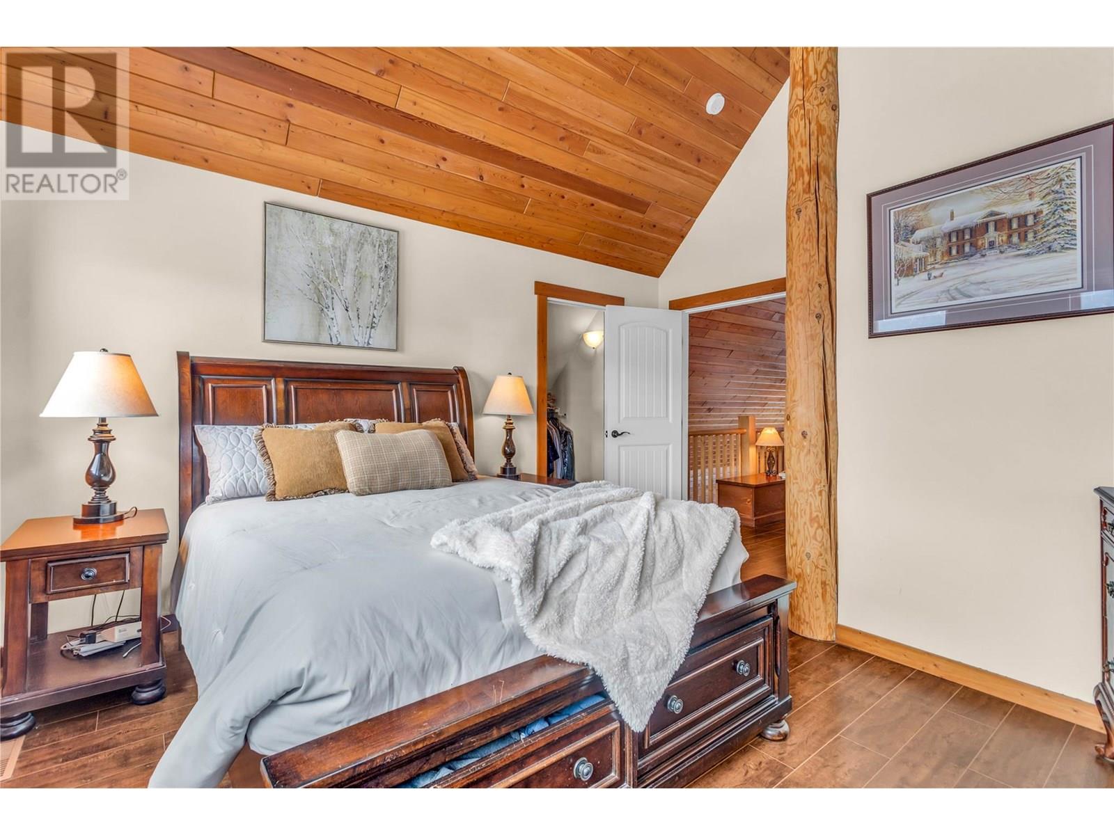 9371 6 Highway, Coldstream